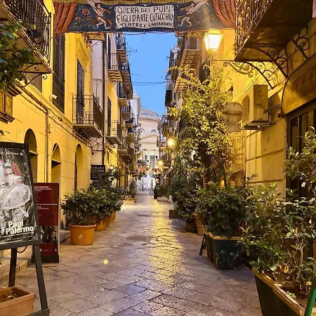 Cubbula Ii - Old Town, Private Terrace 아파트